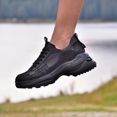 Tinti Shoes Дамски черни сникърси Loli black