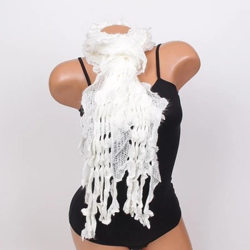 Image 1 of Плетен дамски шал в бяло с ресни