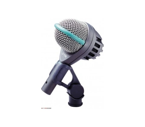 AKG D 112
