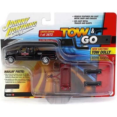 Johnny Lightning Chevrolet Silverado černá + Tow Dolly 2002 1:64