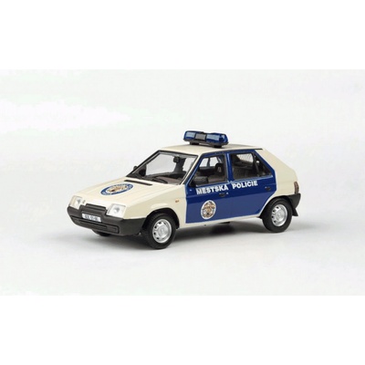 Abrex Škoda Favorit 136L 1988 Policie 143ABSX-708XB 1:43