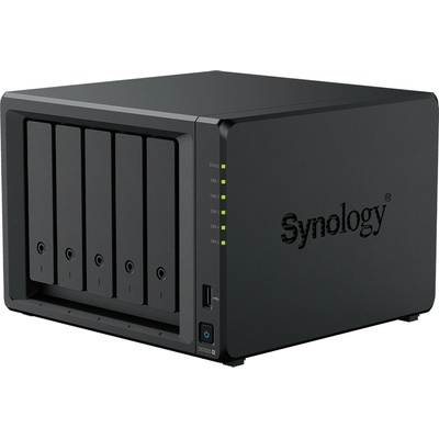 Мрежови диск (NAS) Synology DS1525+, четириядрен AMD Ryzen V1500B 2.2GHz, без твърд диск, 2x 2.5GbE RJ-45, 2x USB 3.2 Gen 1 (DS1525+)