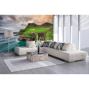 DIMEX ART Самозалепваща се флизелинова фототапета село на скалата 375 x 250 см