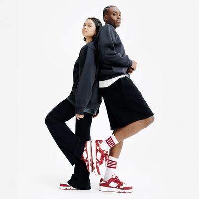 DECATHLON unisex mikina s kulatým výstřihem černá