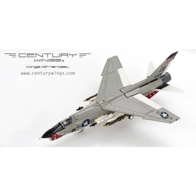 Century Wings F-8E Crusader USMC VMFAW-235 Death Angels DB8 Da Nang AB Vietnam 1966 1:72