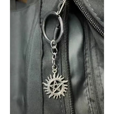 Přívěsek na klíče Supernatural Lovci duchů pentagram 81