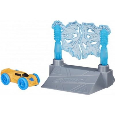 Hasbro Nerf Nitro náhradní auto a překážka Sparksmash