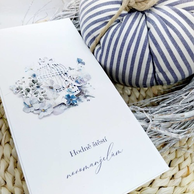 Blahopřání Svatební klícka v modrém kvítí