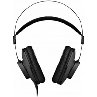 AKG K52