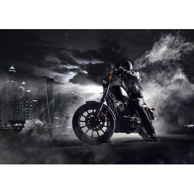 Postershop Fototapeta vliesová Motorkář v nočním městě, rozměry 254x184 cm