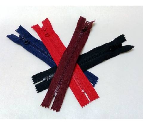 Zip kostěný 12 cm