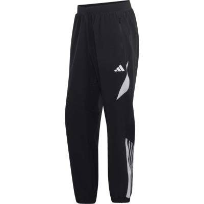 adidas Tech Essentials čierna