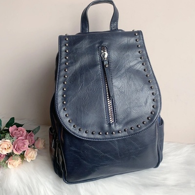 Дамска кожена тъмно синя раница Модел-8958