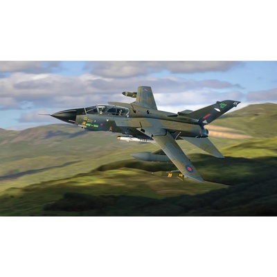 Corgi Tornado GR.1 ZD748 AK Johnnie Walker 'Still Going Strong' RAF No.9 Squadron 1:48