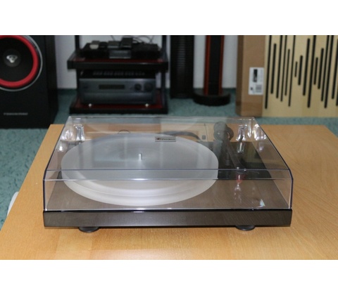Pro-Ject debut III