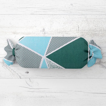 Biante Vankúš valec bonbon Sandra SA-334 Modro-zelené trojuholníky 15x40