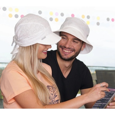 madeirový šátek na zavazování s kšiltem bílá – Sleviste.cz