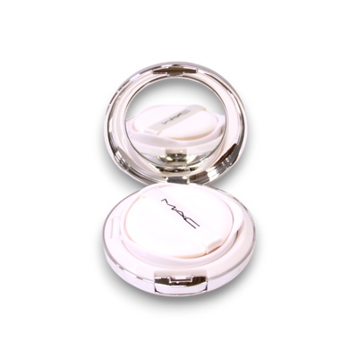 MAC Lightful C+ Compact Foundation Extra Light Rose SPF 50 12 g