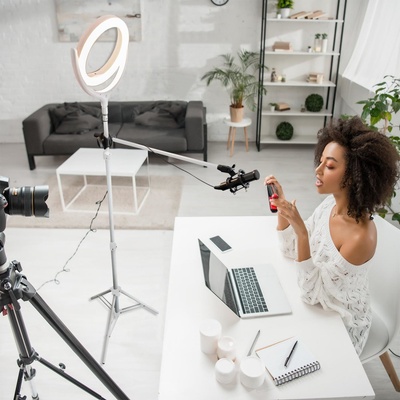 4smarts Настолен микрофон с регулируемо удължително рамо - 4smarts Microphone and Swivel Arm (подходящ за използване и с LoomiPod стативите) (462736)