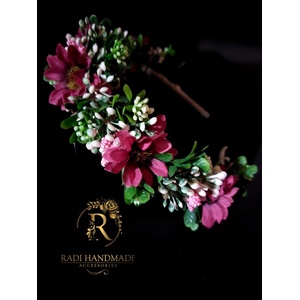 Radi handmade Ежедневна диадема за коса с тъмно цикламени маргаритки (597)