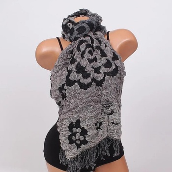 Image 1 of Ефектен шал с две лица в сиво и черно с ресни