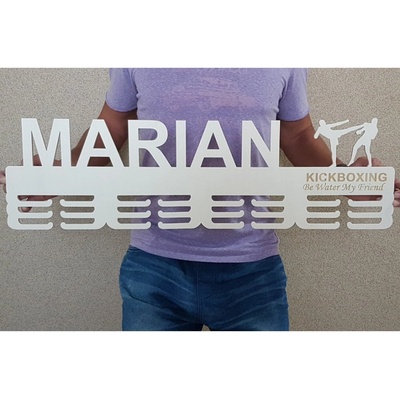 LYMFY 80cm dřevěný věšák na medaile s laserováním přírodní dřevo – Zboží Dáma