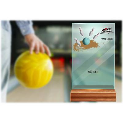 Skleněná trofej na dřevěném podstavci Bowling Výška: 17 cm