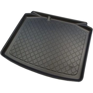 CarMart Гумирана стелка за багажник за Skoda Rapid Spaceback (2013+) Ambition & Elegance Combi lower boot (without / under variable boot floor)