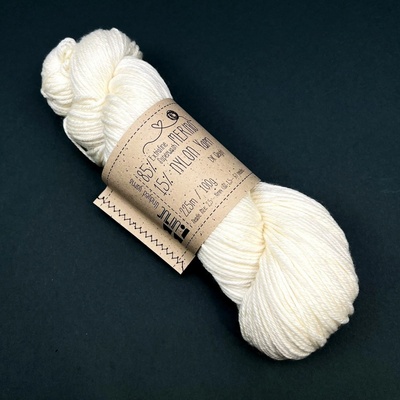 MMboutique Příze na barvení 85% merino Extrafine 15% nylon DK 225 m
