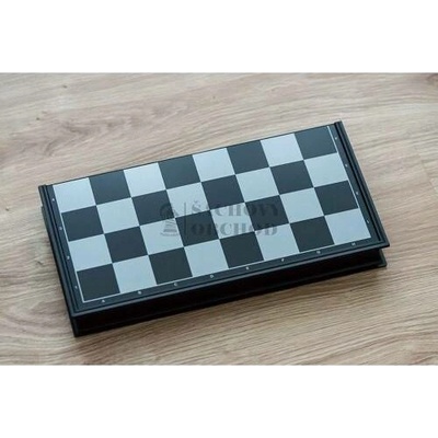 Magnetický backgammon, šach a dáma