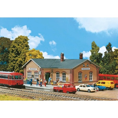 Faller Пътническа гара Зонефелд (110095)