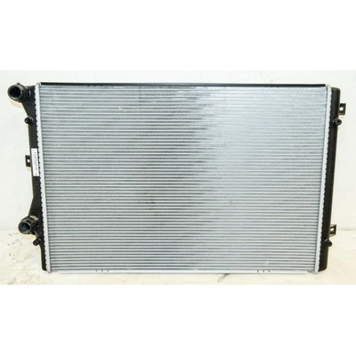 chladič vodní VW Passat CC 3C8 lift 2,0 TFSi 147 KW 5K0121253E
