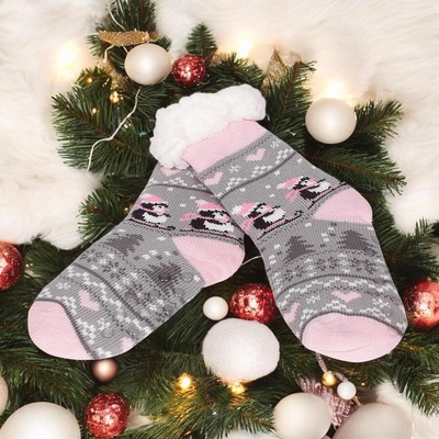 Детски пухкави чорапи в сиво и розово с пингвинчета