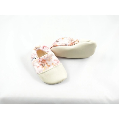 Capačky Tiny Toes maľované kvety ružová