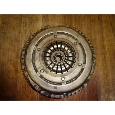 spojka ŠKODA Octavia III 5E0 lift 2,0 TFSi TGM 6S 06K141025B 06K105266H