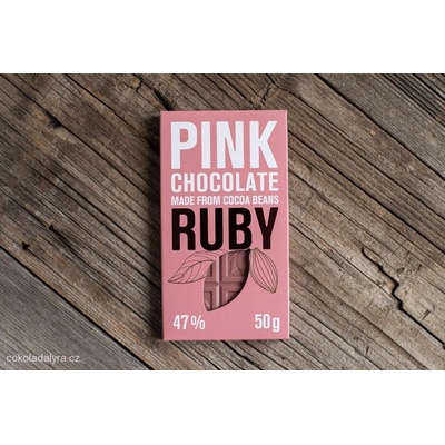 Čokoládovna Lyra RUBY růžová bez posypu 50 g