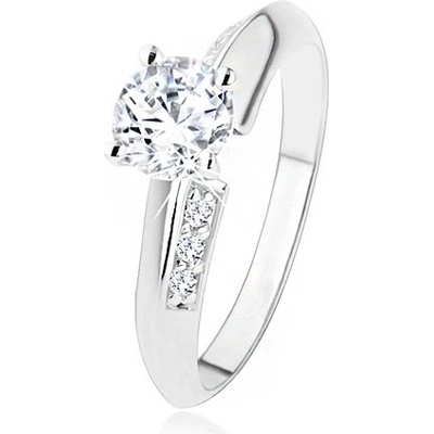 Šperky eshop zásnubní prsten ze stříbra 925 zkosená ramena zdobená zirkony čirý kamínek SP42.10