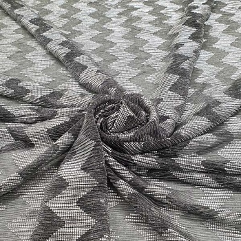 Jemné plisé šedé, strieborný cik cak, š.145