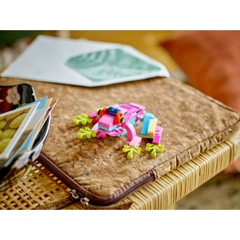 Image 1 of LEGO® Creator 3-in-1 - Exotic Pink Parrot (31144)