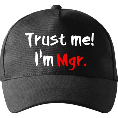 Trust me I´m Mgr. / Ver mi som Magister. so zahnutým šiltom a látkovou sponou Čierna