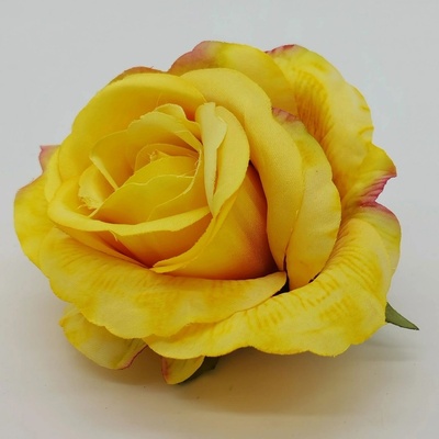 Umělá růže žlutá žilkovaná – ø 13 cm (balení 6 ks)