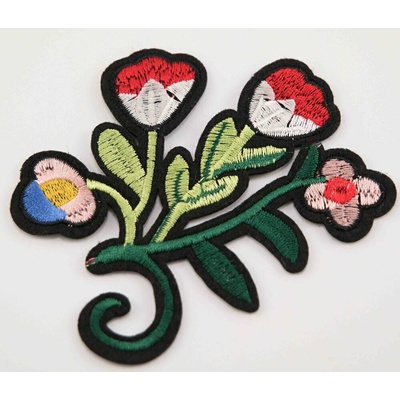 Nažehľovacia záplata - kvetina - rozmer 10 cm x 9 cm