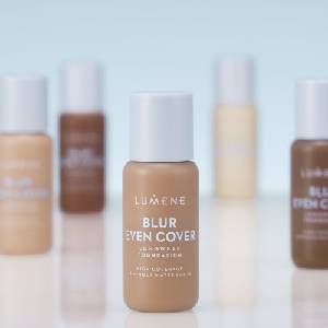 Lumene Фон дьо тен с високо покритие и дълготраен матов финиш Lumene Blur Even Cover Foundation (86243)
