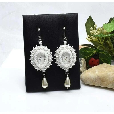 Mijabijoux Bílé elegantní náušnice MB00368