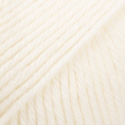 DROPS Design Karisma Uni Colour 01 Off White Плетива прежда (101001)