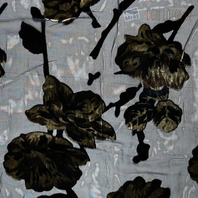 Šifón so zamatovými kvetmi