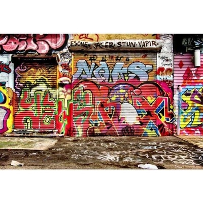 Dimex MA-5-0321 Samolepicí vliesová fototapeta na zeď Ulice s graffiti rozměry 375 x 250 cm