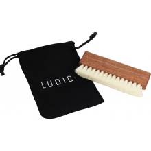 Ludic Wooden Brush Vinyl Goat