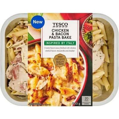 Tesco Zapečené semolinové těstoviny se slaninovou omáčkou, kuřecím masem a uzenou slaninou 800 g