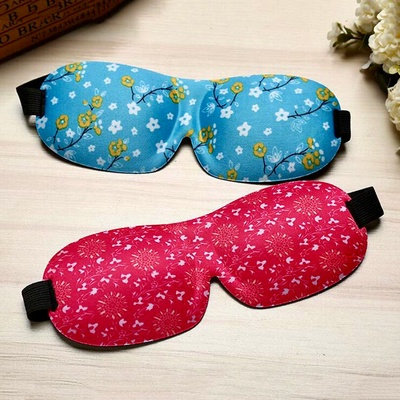 MM Maska na spaní tvarovaná polstrovaná květinový vzor MM112 červená